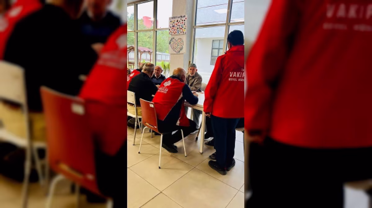 Kastamonu'da Huzurevi Sakinlerine Anlamlı Vefa Ziyareti