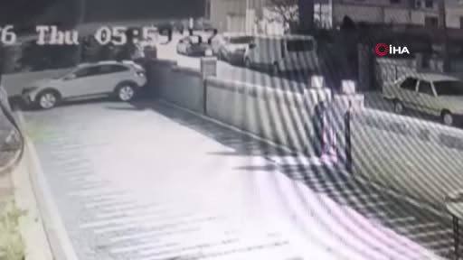 İstanbul Valiliği: "Maltepe’de 2 kişi hayatını kaybetti, 2 kişiyi arama kurtarma çalışmaları sürüyor"