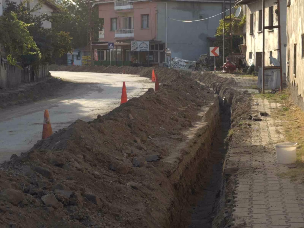 Simav’da doğalgaz çalışmaları Yeşilova Mahallesi’ne ulaştı
