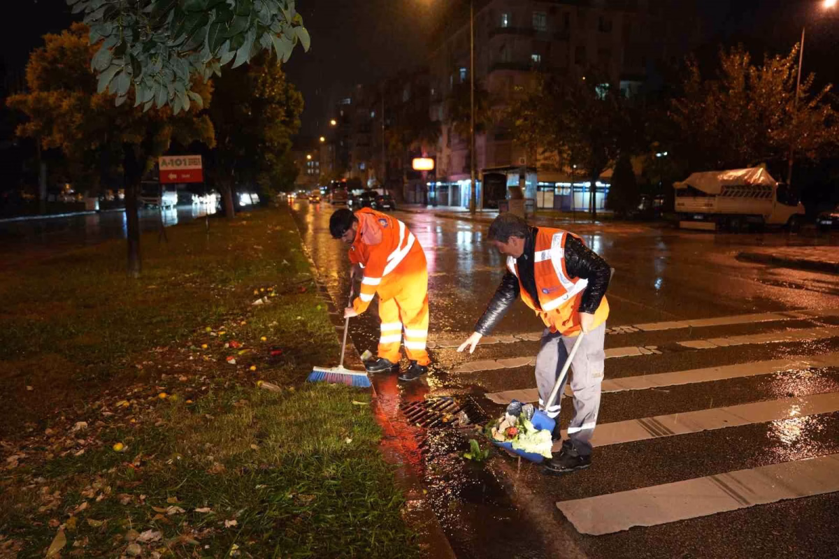 Antalya'da Sağanak Yağış Ve Sel Müdahalesi