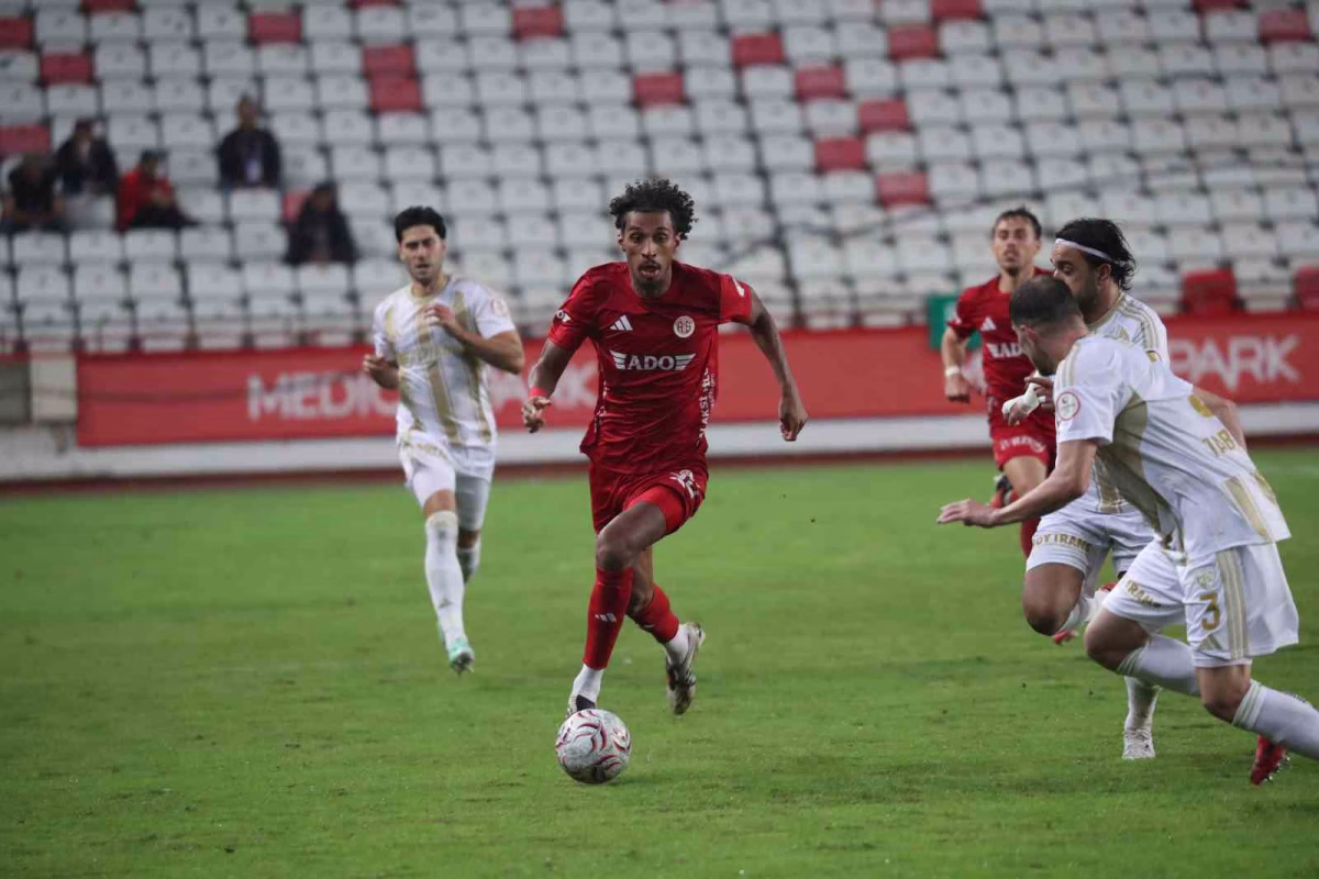 Antalyaspor sahasında Kayserispor'a mağlup oldu
