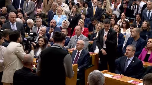 Kılıçdaroğlu'ndan Parti Değiştiren Başkanlara Sert Tepki