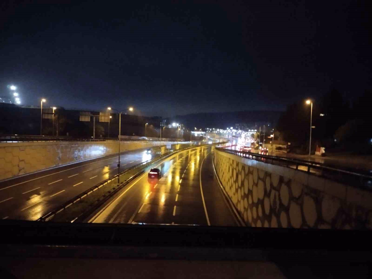 Şile Otoyolu Ümraniye İstikameti Kapatıldı