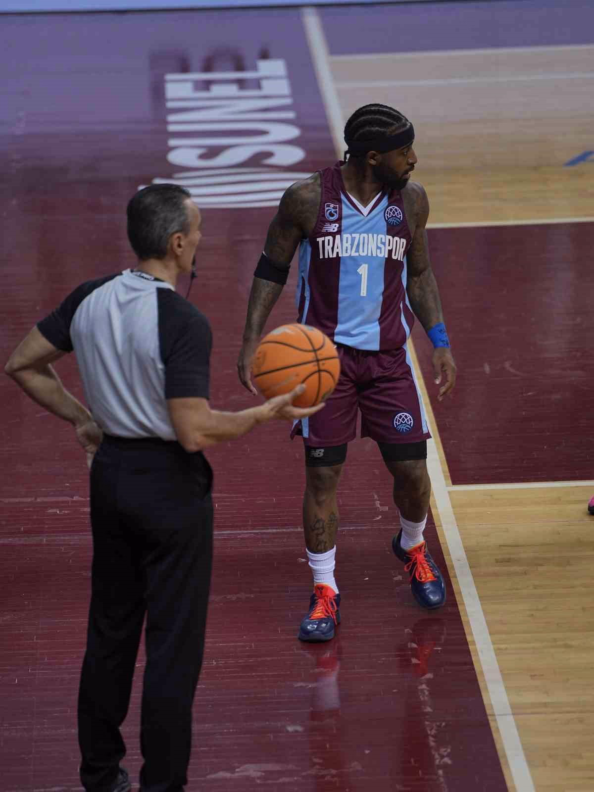 Trabzonspor Sabah BC'yi 100-83 Mağlup Etti