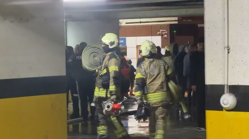 Başakşehir'de Araç Yangını Korkuttu
