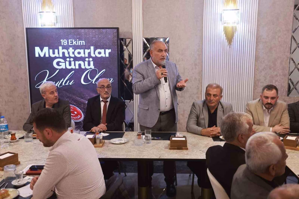 Canik’ten Muhtarlara Anlamlı Gün Jesti