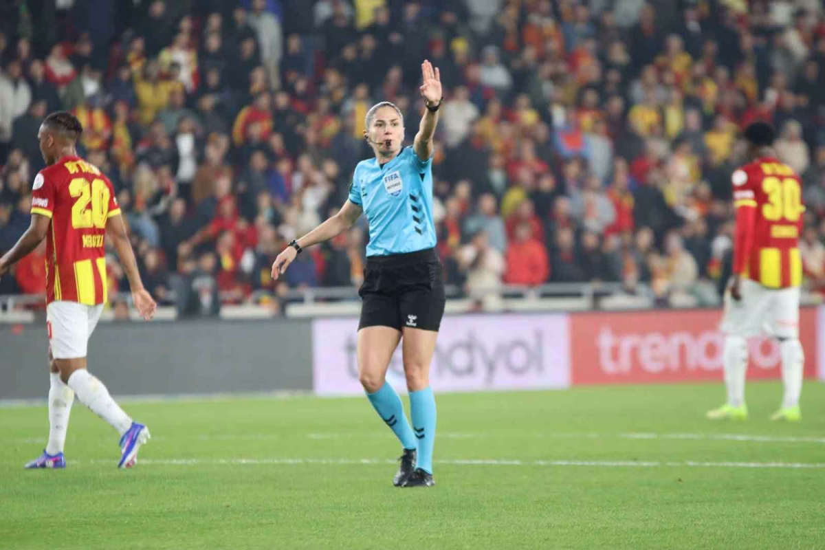 Maçın Hakemi Asen Albayrak Oldu