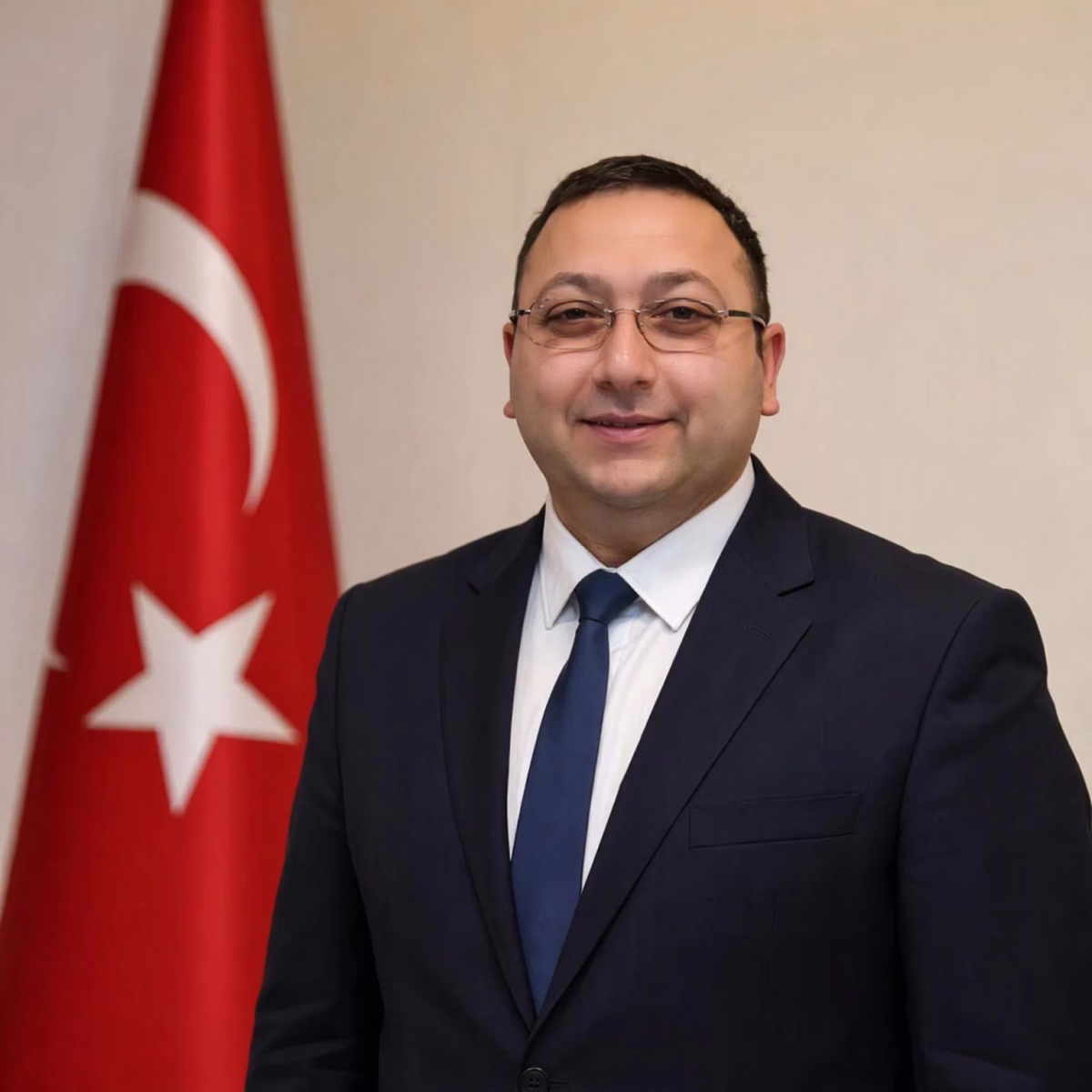 Siyasette Yasa Boğan Acı Haber: Üsküdar Belediye Başkan Vekili Dündar Ziya Gültekin Trafik Kazasında Hayatını Kaybetti!