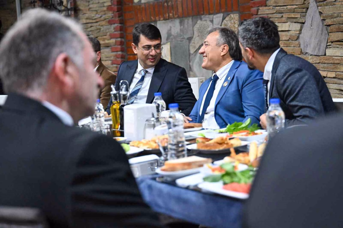 Vali Kartal Şehit Aileleriyle Buluştu
