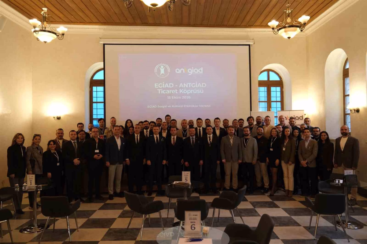ANTGİAD İzmir’de yeni ticaret kapıları açıyor