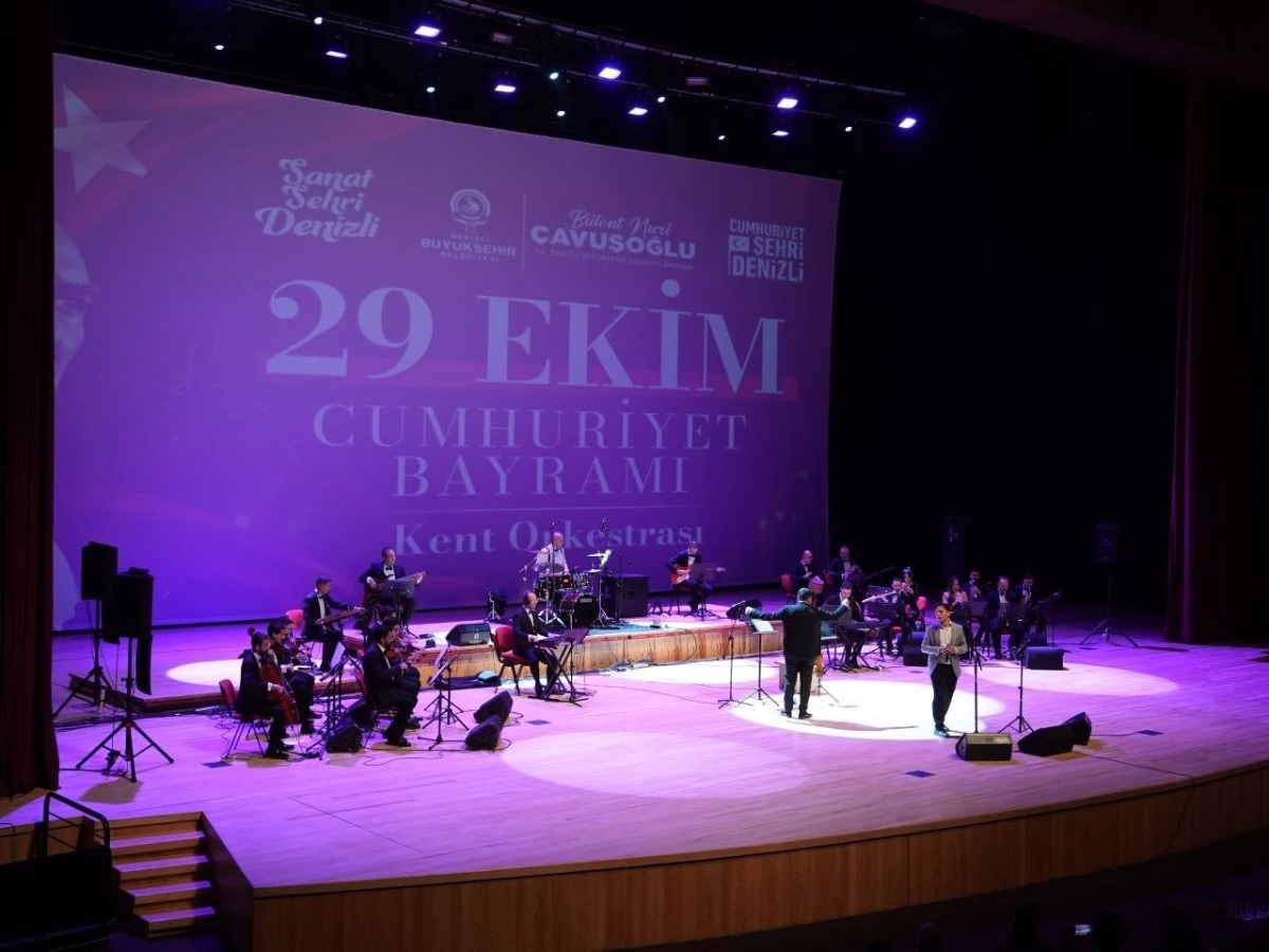 Denizli'de Cumhuriyet Bayramı Kutlamaları Başladı