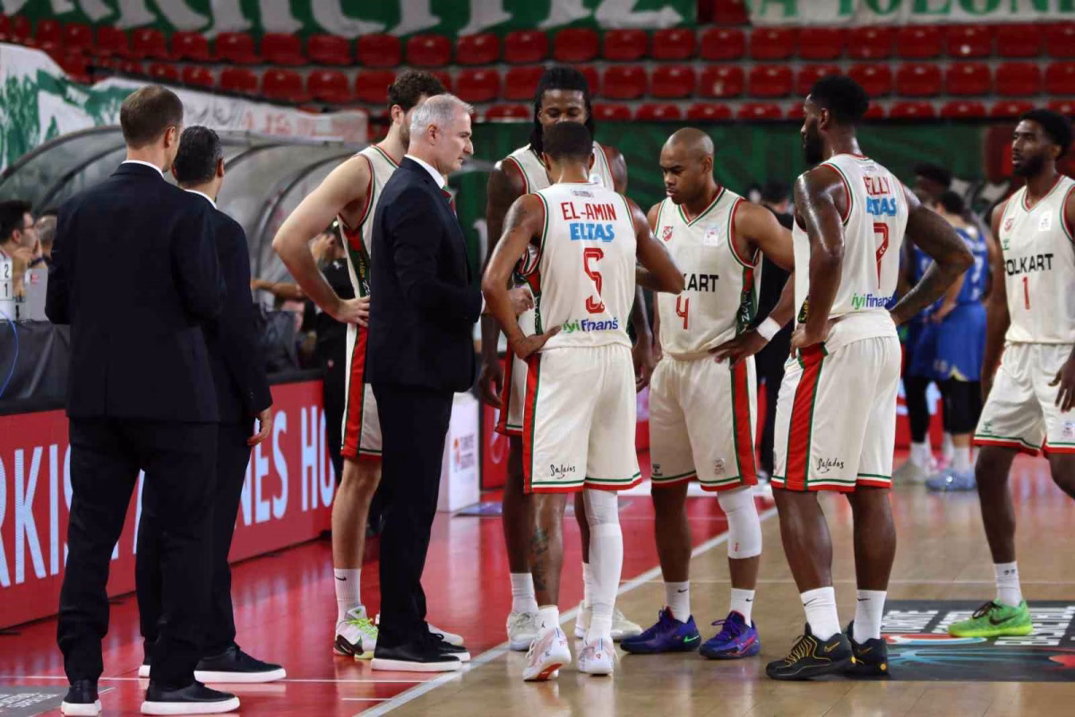 Karşıyaka evinde Çayırova Belediyesini 95-79 mağlup etti