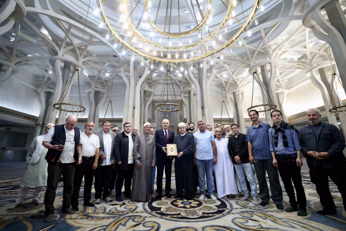TBMM Başkanı Kurtulmuş Roma İslam Merkezi'ni Ziyaret Etti