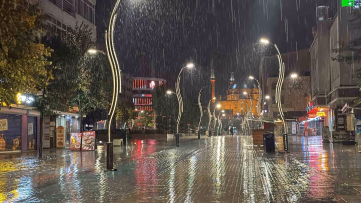 Bolu'da sağanak yağış hayatı olumsuz etkiledi