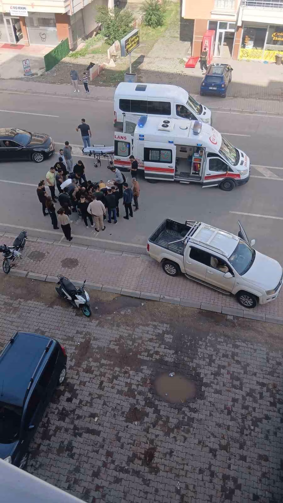 Elazığ'da pick-up ile motosiklet çarpıştı