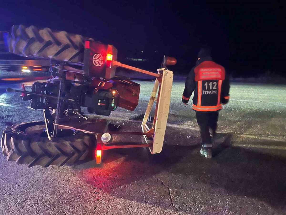 Elazığ'da Traktör İle Otomobil Çarpıştı