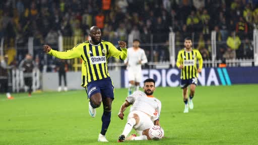 Fenerbahçe Alanyaspor'u 3-0 Mağlup Etti