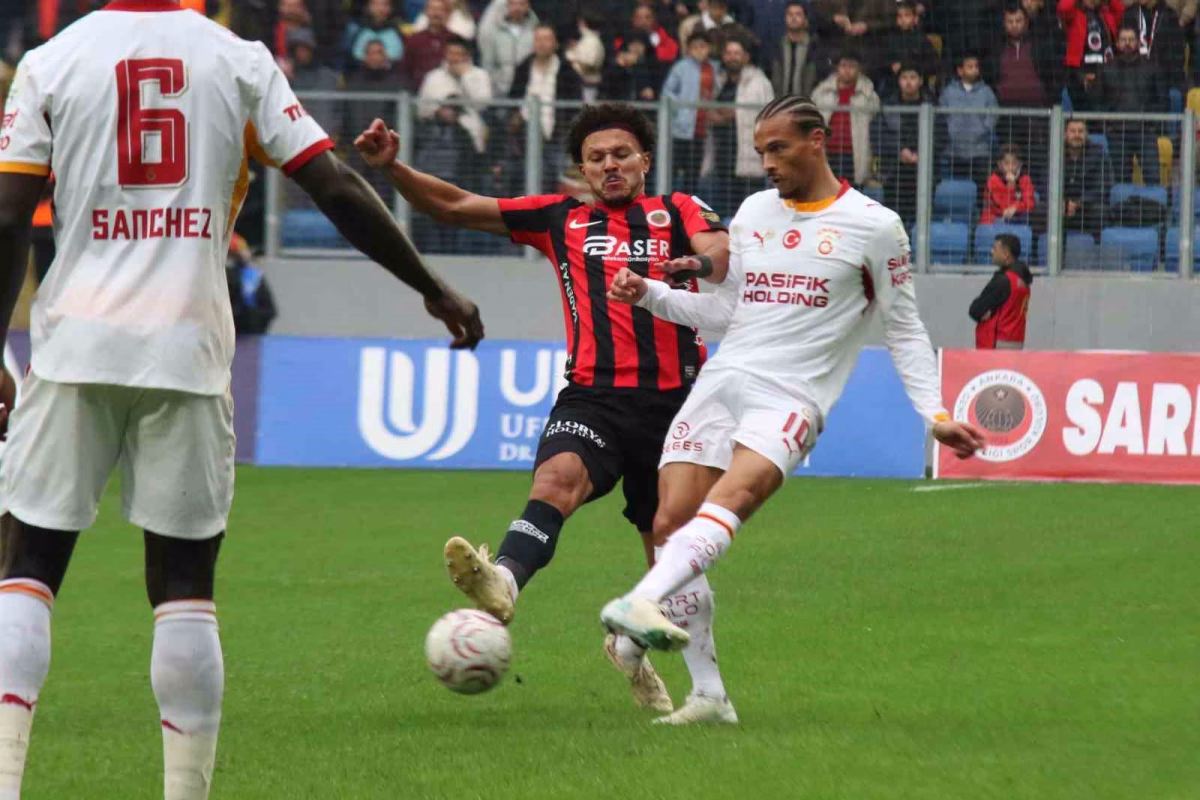 Gençlerbirliği Galatasaray İlk Yarı 0-0