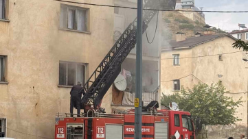 Hizan’da ev yangını büyümeden söndürüldü