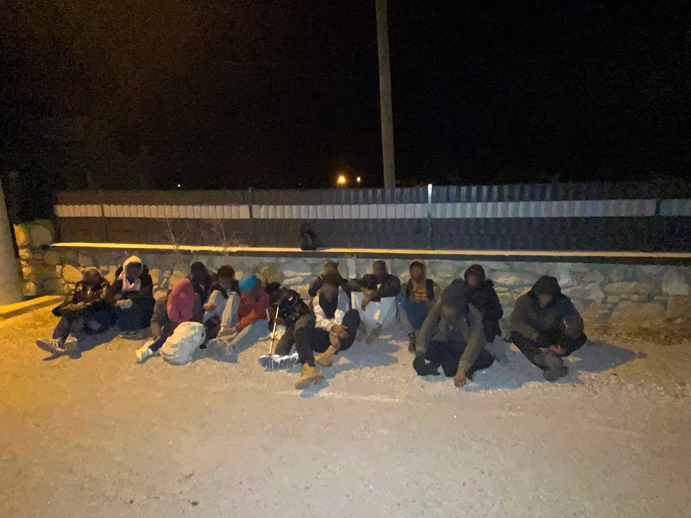 İzmir Urla'da 16 Düzensiz Göçmen Yakalandı
