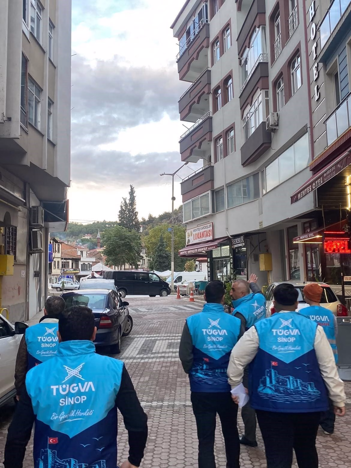 TÜGVA Boyabat'tan Esnafa Siftah Sürprizi