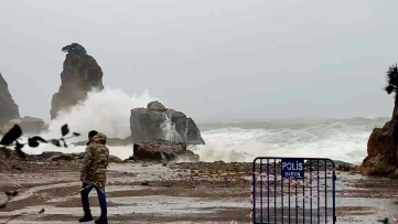 Amasra'da Fırtına: Dalga Boyu 10 Metreyi Aştı