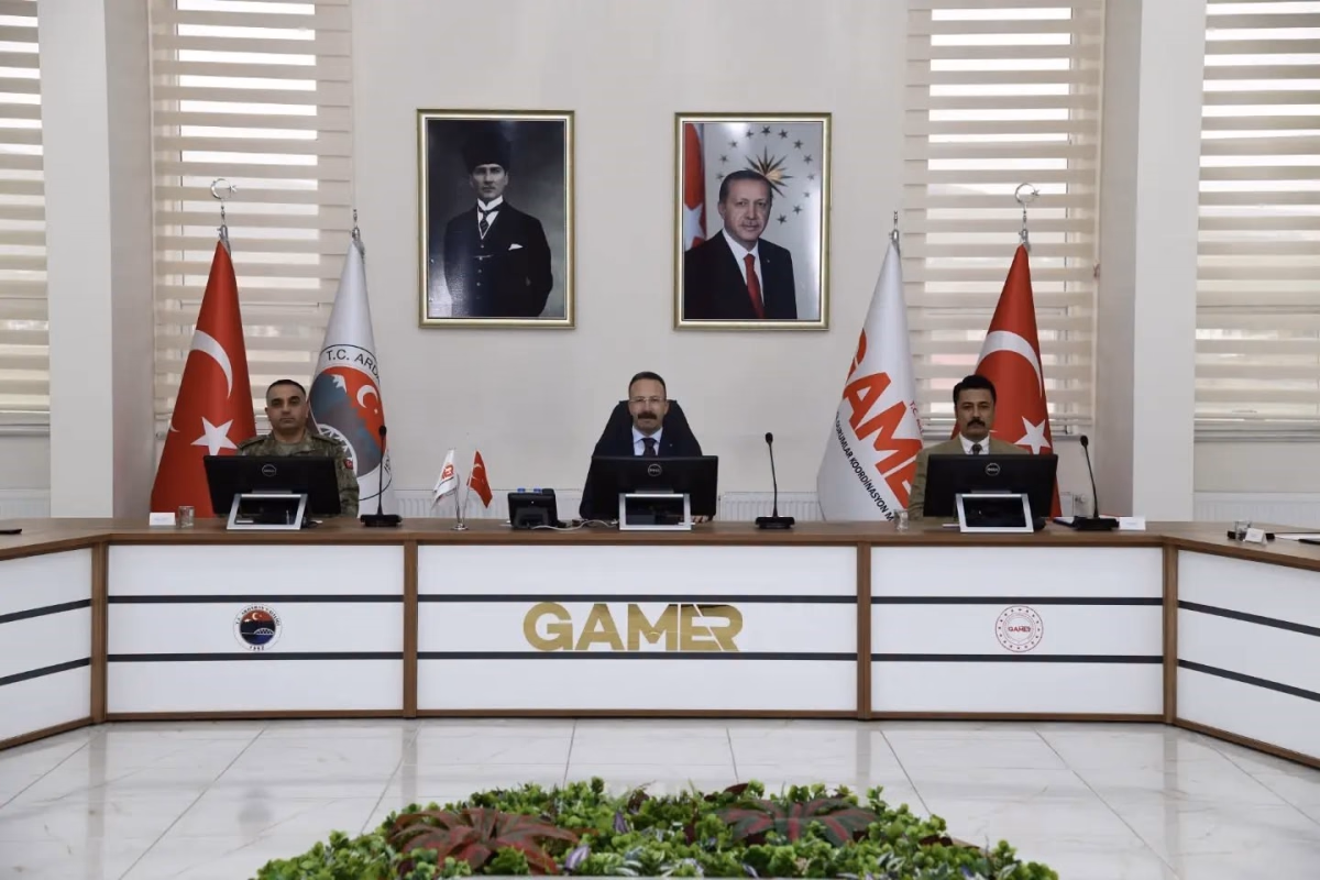 Ardahan İl Güvenlik Toplantısı Yapıldı