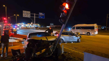 Bandırma'da İki Otomobil Çarpıştı: 3 Yaralı
