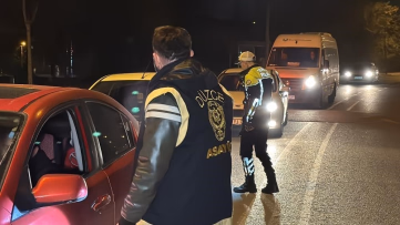 Düzce'de Polis Denetimlerinde 9 Tutuklama
