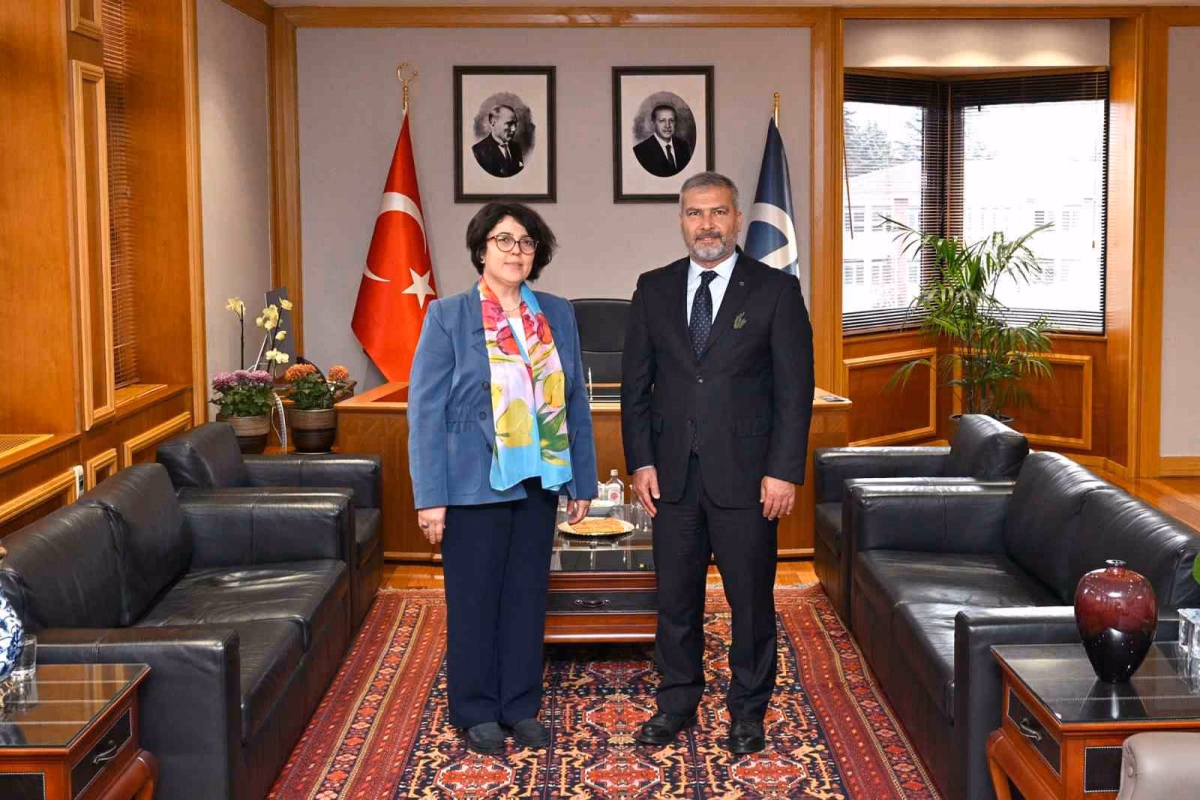 ESOGÜ Rektöründen Adıgüzel'e iadeiziyaret