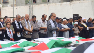 Gazze'de Enkazdan Çıkarılan 75 Filistinli Defnedildi