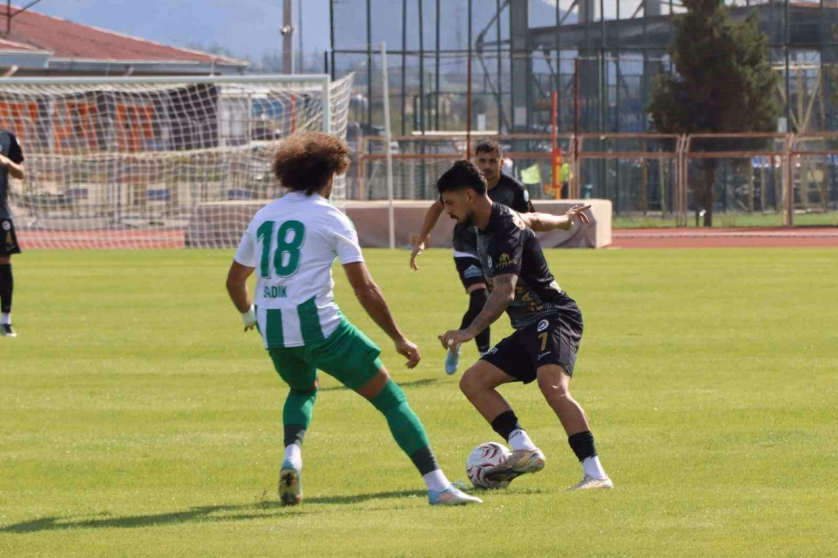 İstiklalspor sahasında Serikspor'u 4-1 mağlup etti
