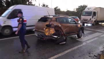 Manavgat’ta Kırmızı Işık Kazası: 2 Yaralı