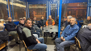 MHP Gömeç’ten zeytin üreticisine ziyaret