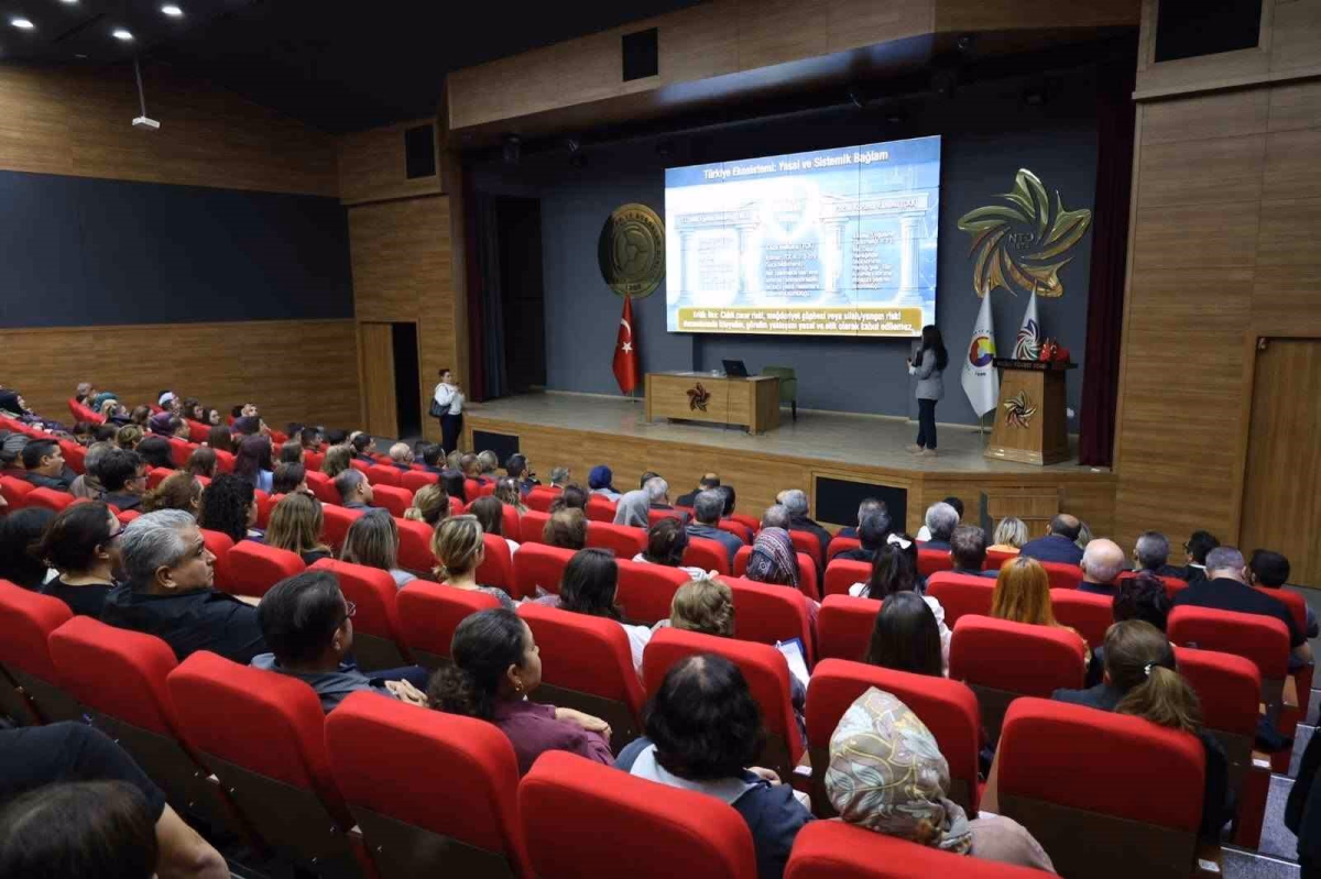 Nazilli'de Öğretmenlere Okul Güvenliği Eğitimi Verildi