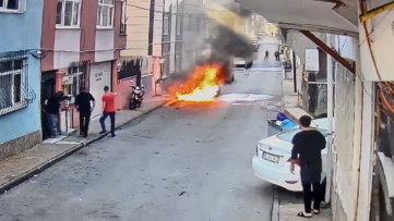 Samsun'da Elektrikli Otomobil Yangını