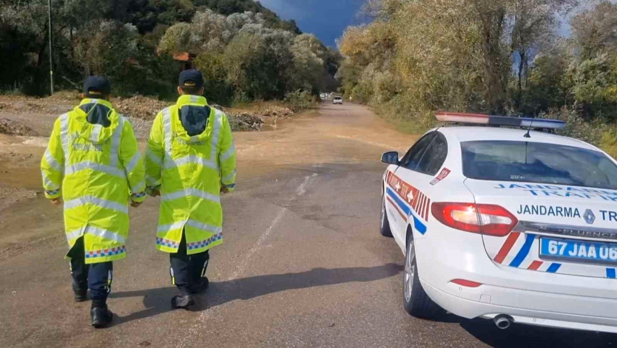 Zonguldak'ta Taşkın Bölgesinde Jandarma Önlemi