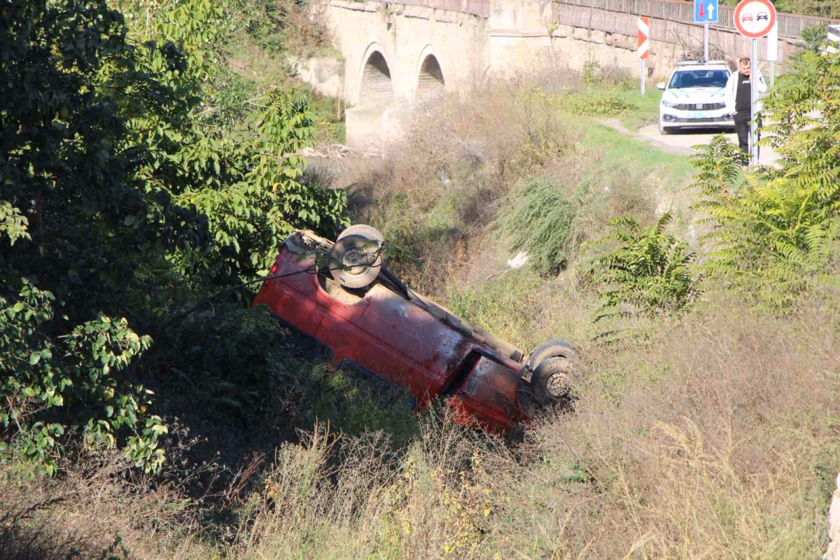 Amasya'da Minibüs Dereye Uçtu: 9 Yaralı