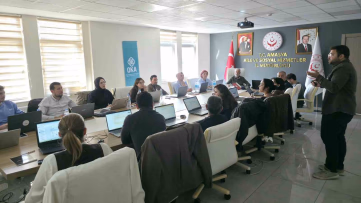 Amasya'da Sosyal Hizmet Uzmanlarına Yapay Zeka Eğitimi