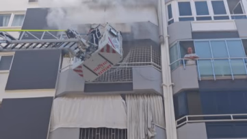 Antalya'da Apartman Dairesinde Yangın Çıktı