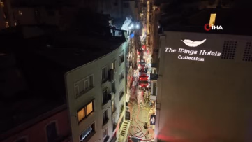Beyoğlu'nda 6 katlı binada yangın