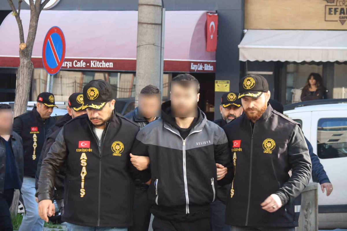 Eskişehir'deki Cinayet Soruşturmasında 7 Şüpheli Adliyede