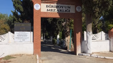 İlk Kadın Muhtar Gül Esin Anıldı