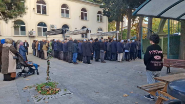 Konserde Fenalaşan Mahmud Sami Ramazanoğlu Toprağa Verildi