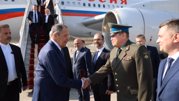 Lavrov ve Arakçi Tahran'da Görüştü