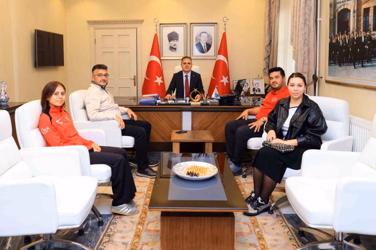 Milli Okçulardan Vali Akbıyık'a Ziyaret