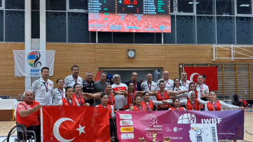 Milli Takımdan Tekerlekli Sandalyede Tarihi Şampiyonluk