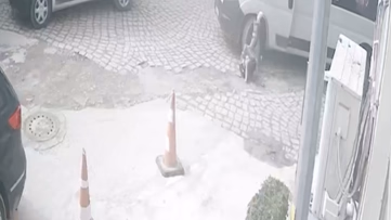 Minibüsün Altında Kalan Yayanın Kaza Anı