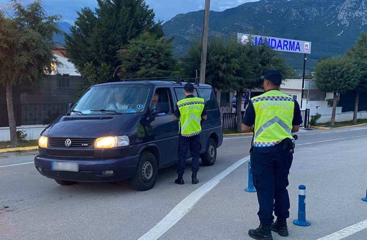 Muğla’da jandarma denetimlerinde 45 ehliyete el konuldu