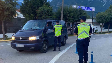 Muğla’da jandarma denetimlerinde 45 ehliyete el konuldu
